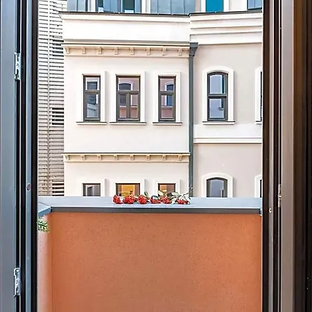 Modern House With Location In Beyoglu Hotel Estambul